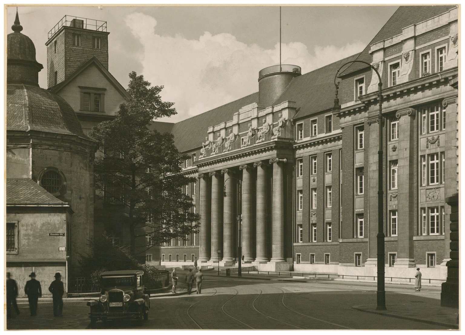 Düsseldorfi Igazságügyi Palota 1930 Peter Kürten per sorozatgyilkos bíróság történelmi épület bűnügy