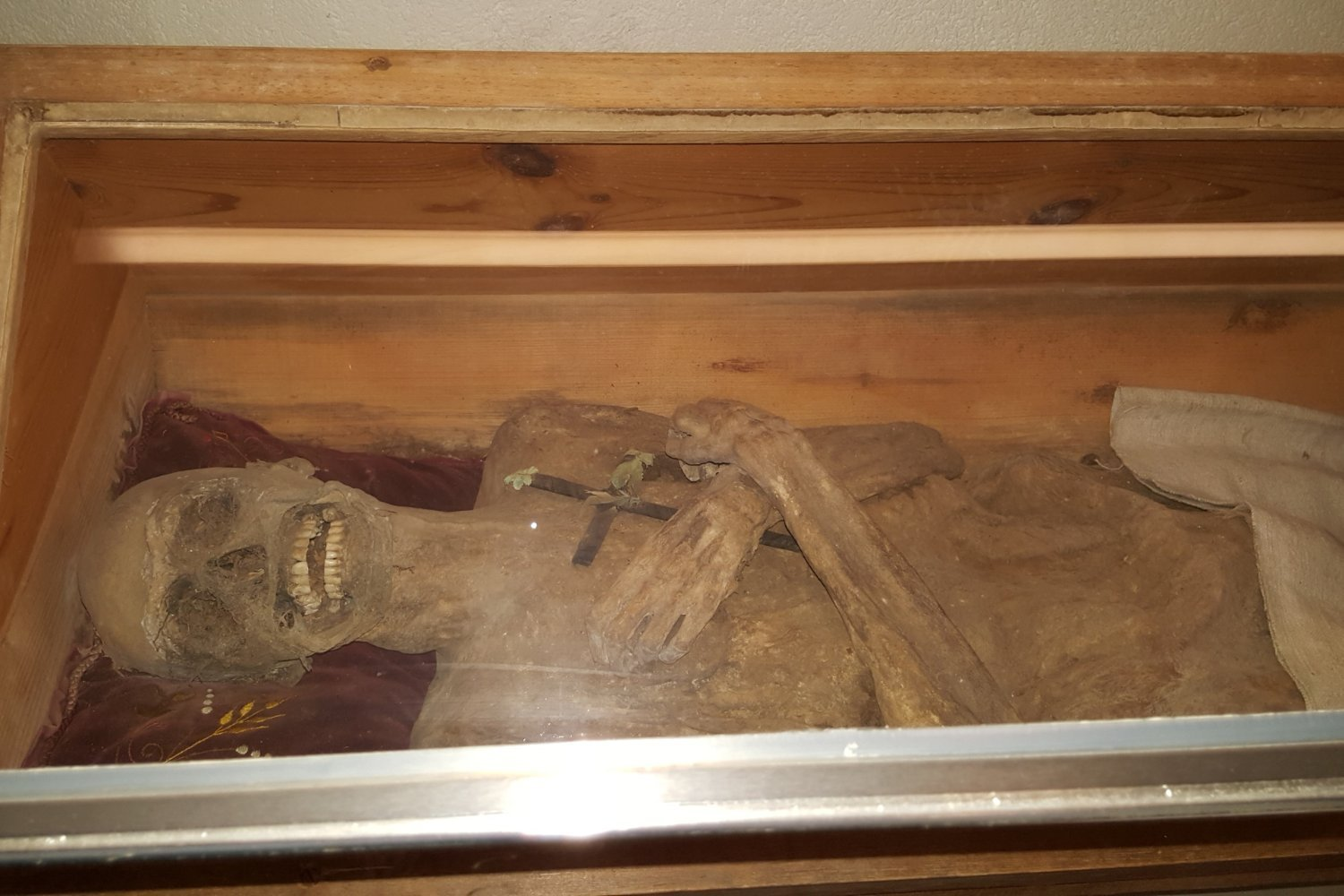 Elena Hoyos mumifikált test holtest Carl Tanzler nekrofília 1940 felfedezés Key West makabr rémület tragédia bűnügy