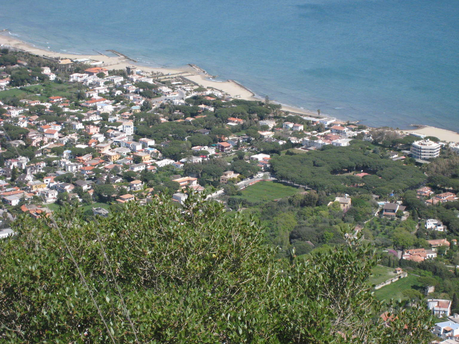San Felice Circeo légi felvétele - a Circeo-mészárlás helyszíne 1975-ben